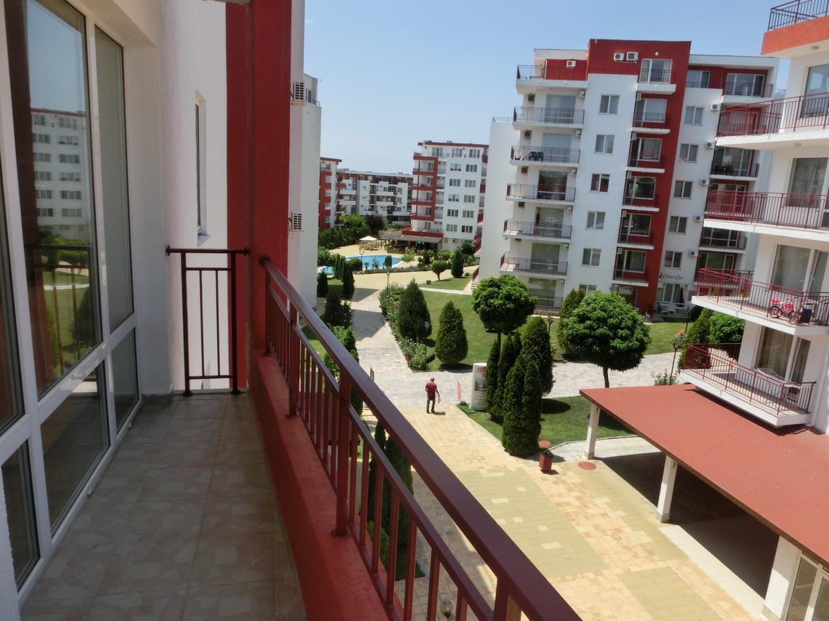Sea View Panorama Apartment On Complex With Pools And Beach, Sveti Vlas Exterior photo